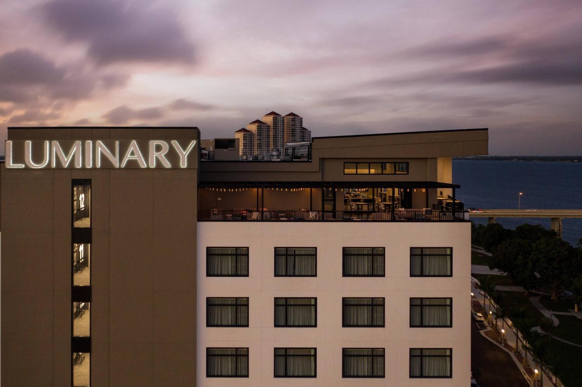 Luminary Hotel & Co., Autograph Collection Fort Myers Exteriör bild